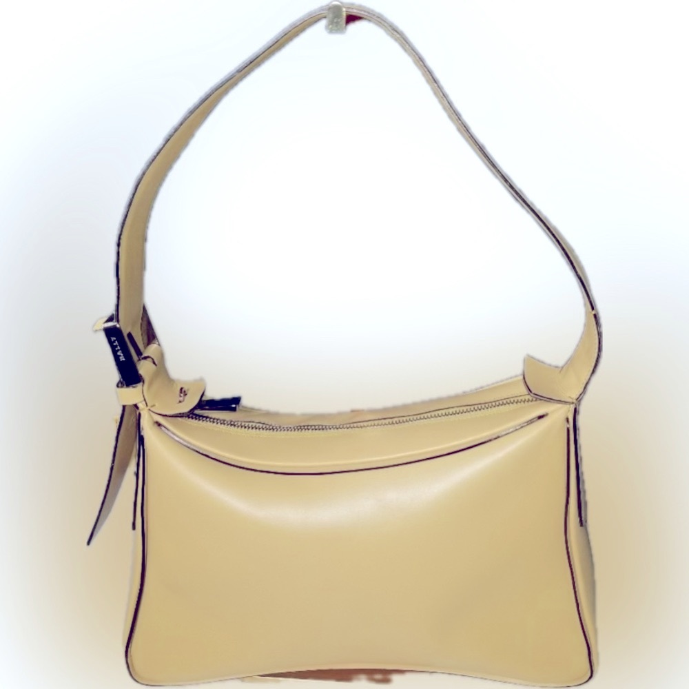 BALLY Soft Leather Shoulder Bag in Butter Yellow color.